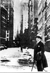 В. Маяковский в Нью-Йорке. 1925 г.