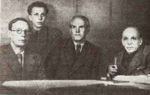 Тбилиси. 1947г.
 Слева направо: Н.Заболоцкий, А.Межиров, Н.Тихонов, П.Антокольский